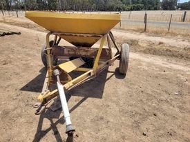 Trailing Fertilizer Spreader