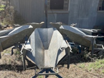 Harvestaire  Lamb marking cradle   3 Normal size and 2 bigger ones  as new condition