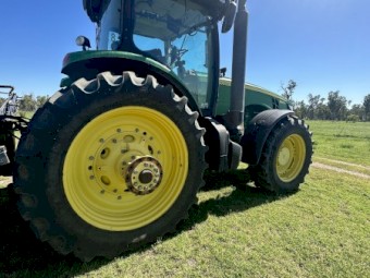 John Deere 8310R Tractor