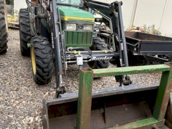 John Deere 5400N Front End Loader