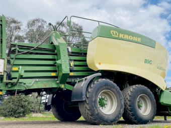 2018 Krone 1290 HDP XC 8 Stringer Baler with Cutter