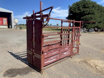 John Berends Cattle crush 