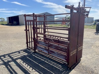 John Berends Cattle crush 