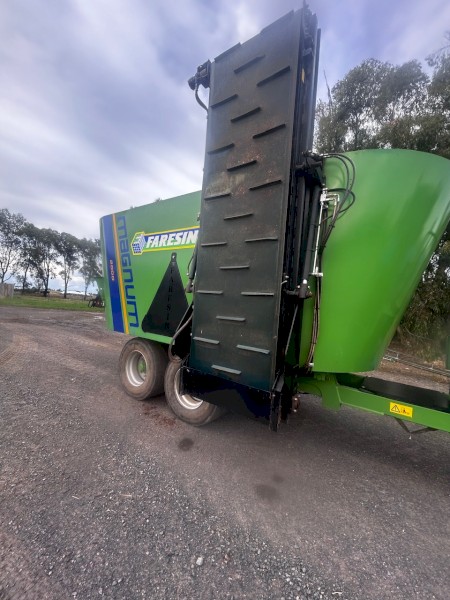 Faresin Magnum 2000 Feed Wagon