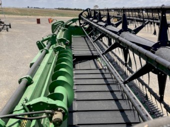 John Deere 630D Draper Header Front and Trailer