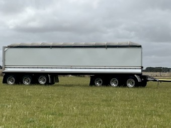 2016 Volvo FH 700 & 6 axle trailer
