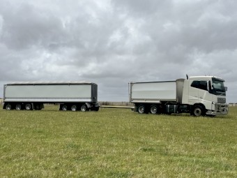 2016 Volvo FH 700 & 6 axle trailer