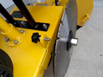 Kusing 6.5HP Concrete Cutter / Roadsaw 14 Inch #MF14-2