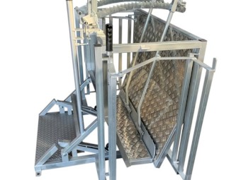 Kurraglen Farmhand Sheep & Goat Handler