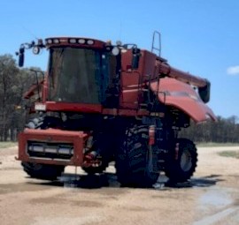 2009 Case IH 8120 Header with Front and Trailer