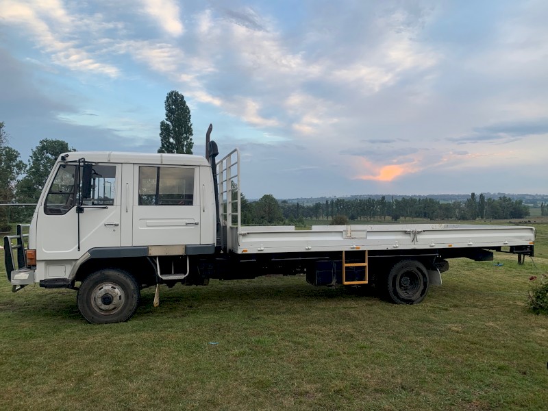 Mitsubishi FK417 Dual Cab Truck
