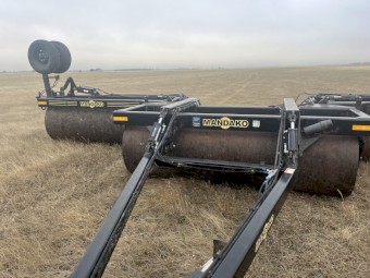 2021 Mandako 30’ triplex roller