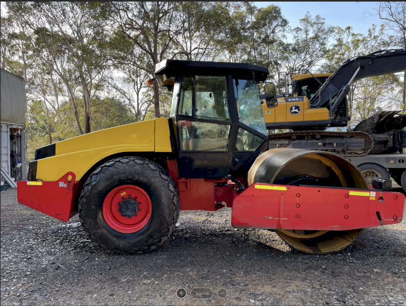 2011 Dynamic CA363pd Padfoot Roller