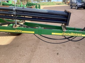 John Deere 1820 Seed Drill