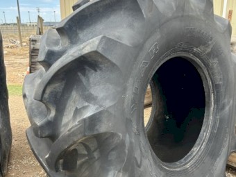 Goodyear radial  900/65R32 