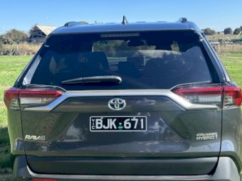 2020 Toyota Rav 4 Cruiser Hybrid Wagon