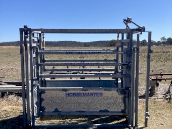 Hobby Master Cattle Crush