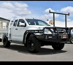 Tuff Bullbar , brush rails and side steps