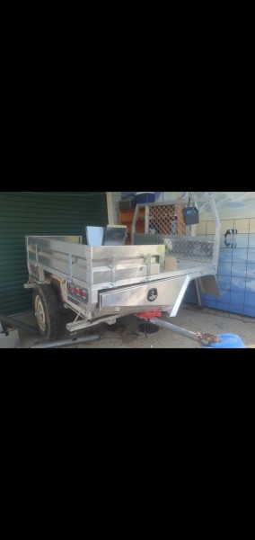 Aluminium dual cab ute tray