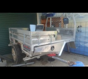 Aluminium dual cab ute tray