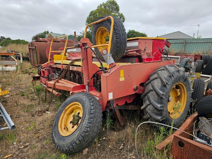 Duncan Enviro Multi Seeder Disc Drill Farm Tender