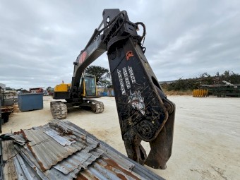 Volvo EC210BLC Excavator with Jisan Scrap Metal Shear