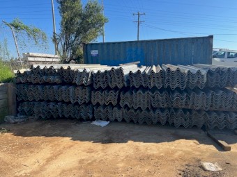 2ND Hand Straight Guardrail