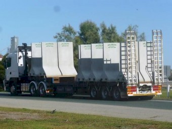 PORTABLE AG-CRETE CONCRETE DIVIDER RETAINING WALL 2.4m HIGH - AG-CRETE