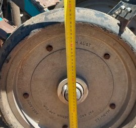 Knuckey press wheels