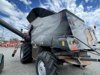 2021 Gleaner S98 Combine Harvester