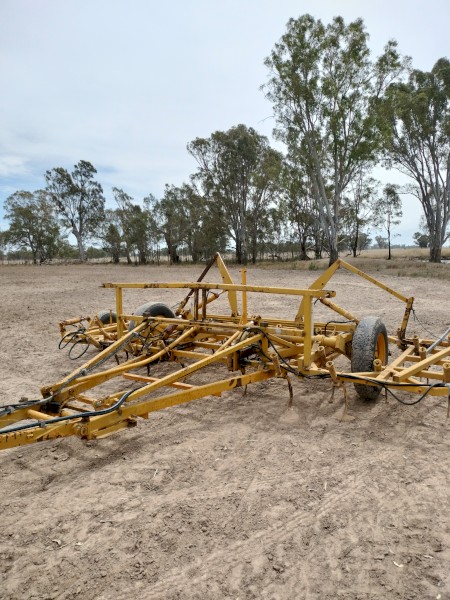 41 tyne Connor Shea cultivator 