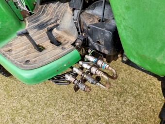 2000 John Deere 4300 Tractor