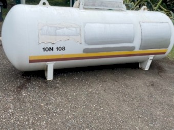 Pressure Vessel  250 PSI  WP