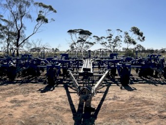 2005 Gason Scaritill with 2018 Gason 2150 Air Cart