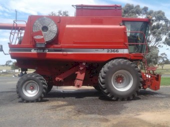 2003 Case IH 2366 Exclusive with 30ft 1010 Finger Tyne Reel with Trailer
