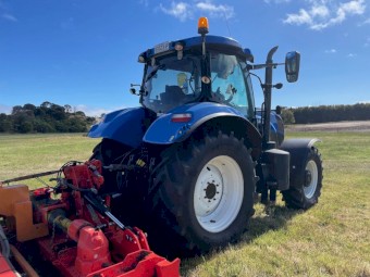 2017 New Holland T7.200 Auto Command Tractor