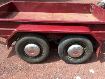 Registered tandem 4 wheel trailer 
