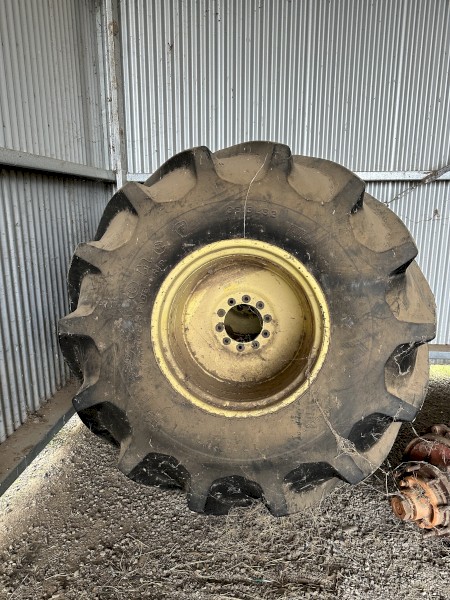 Firestone Rice tyres and rims