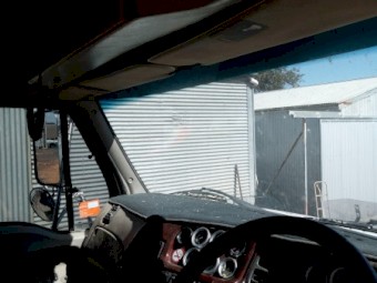 2009 Sterling LT9500 HX Prime Mover