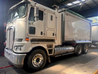 KENWORTH K200 PBS TRUCK AND QUAD TRAILER