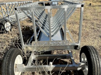 Aussie Feeders Square Bale Feeder