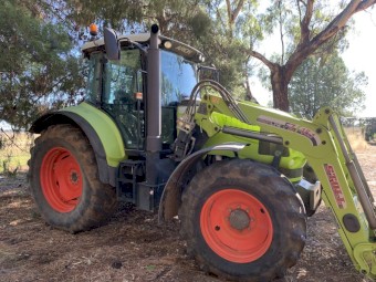 2013 Claas Arion 620 Tractor with FEL