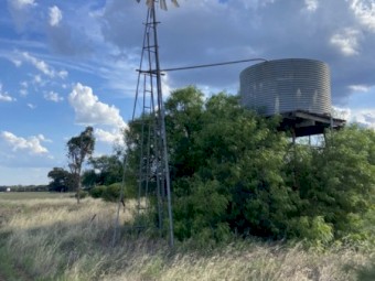 Windmill Southern Cross