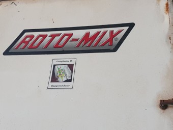 Roto Mix 920-18 Feed Mixer mounted on International Truck Right Hand Delivery