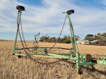 50' Smale Prickle Chain. 1997