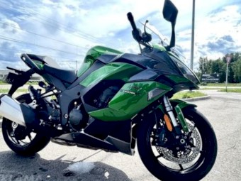 Motorcycle Kawasaki 1000SX Ninja, 2020, 16,000 km, 1,043.0 cm3