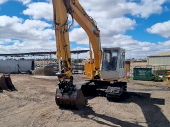 Kato 15 Tonne Excavator