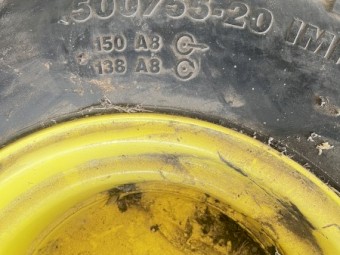 John Deere 960 Baler Axle, Rims and Tyres