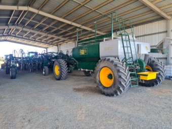 Excel Disc Seeder & Simplicity Aircart