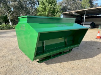 Grain feeders Hansen Engineering  brand new 3.0 cubic metre/ 2.4 ton lick type on skids